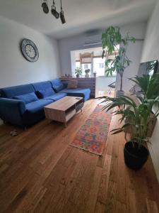 Cozy & Woody Apartment