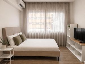 Big Cozy Studio with Kitchen near Ladadika