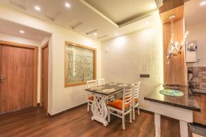 ALOHA On The Ganges 2BHK Ganga Facing 304