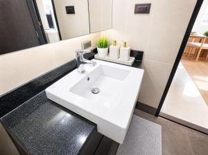 Bright 1BR Near BTS Thonglor & Commons