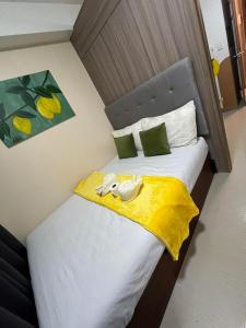 Ehndras Room in MOA Near Airport