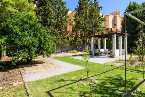 Casa San Rafael, magnífico chalet con gran jardín