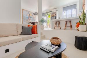 NMBR Three - Modern new 2BR villa private pool in Canggu