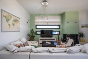 Sea View Apartment