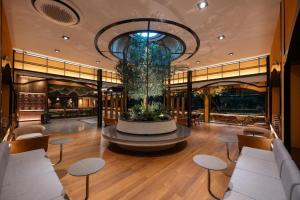 Holiday Garden Hotel