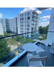 Innera Suite w. Parking & AC