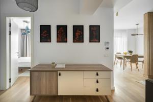 Innera Suite w. Parking & AC