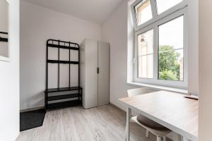 Stare Domki Heritage Apartment by BookingHost