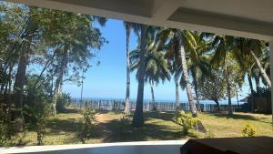 Beautiful beach-front villa 3 bedrooms