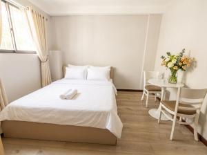 Lux saigon manhattan home
