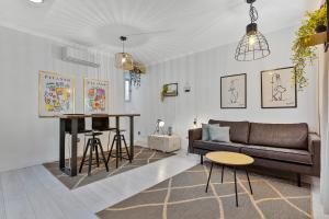 Two bedroom apartment with patio in Malaga City Center