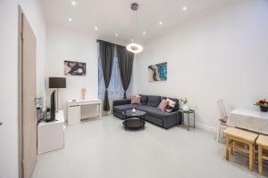 Deluxe & Cozy 3Bedroom Suites next to the Fashion St
