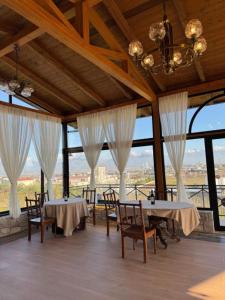 Vila Shehi Guesthouse and Winery