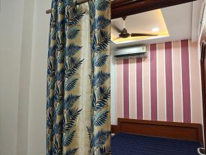 Elegant Escape 2 BHK WIFI, AC & Much More