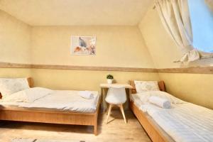 Castle Park Suites