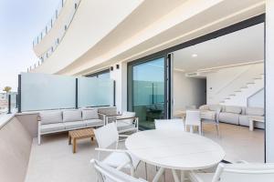 Skyline Grand Resort con Áticos Dúplex y Piscinas Privadas