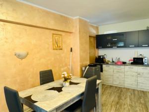 ATOS 104 One Bedroom Apartament