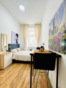 5-BDR Apartment Only 9Min Walk to Matzleinsdorfer Platz
