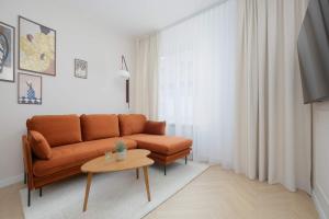 Elegant Apartment in Warsaw Center By the Market by Noclegi Renters
