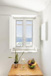 Mancave Sanctum Caldera Suites