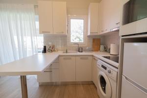Sea Whisper Apartment by RentalsPro - Pefkohori Halkidiki