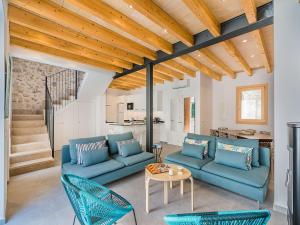 Old Town Townhouse with Pool, Pollença