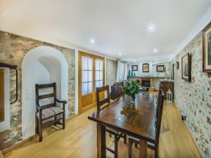 Traditional Majorcan Villa with Pool