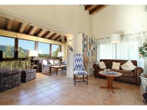 Majorcan Mountain View Villa for 8