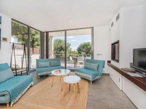 Playa de Muro Chalet with Pool for 6