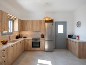 Golden Horizon House