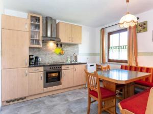 Holiday apartment on a farm with outdoor whirlpool