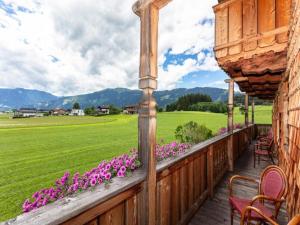 Holiday apartment on a farm with outdoor whirlpool