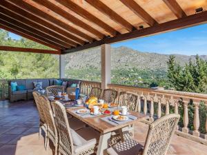 Elegant Villa witj Heated Pool, Pollença