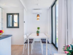 Apartment 20 m from Cala Molins Beach