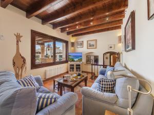 Grand Majorcan Retreat with Pool