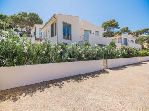 Seaside Escape in Cala Sant Vicenç