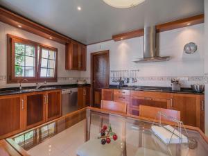 Waterfront Port dAlcudia Villa for 8