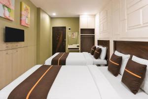 Collection O Near Harbour Bay Mall formerly X Ten Guest House