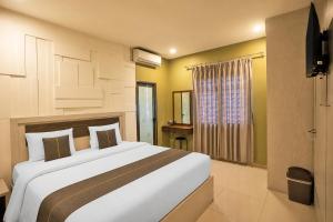 Collection O Near Harbour Bay Mall formerly X Ten Guest House