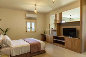 Olive & Raki Luxury Retreat