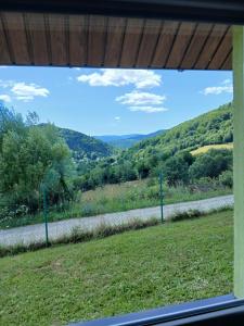 Tęczowe Wzgórze Bieszczady I 887 - 507 - 298