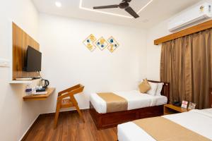 FLY VIEW Airport Residency