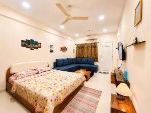 Chic & Spacious Studio Heart of Bandra W by Trivana Haven Stays