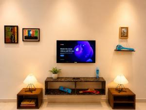 Chic & Spacious Studio Heart of Bandra W by Trivana Haven Stays