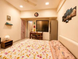 Chic & Spacious Studio Heart of Bandra W by Trivana Haven Stays