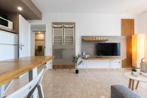 Blue Horizon - Terrace - Pool - 5 minutes from the beaches