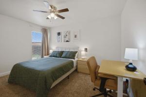 Modern Executive Queen Room R4 Work-Friendly