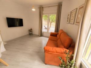 B-A Apartment 10min walk to the beach