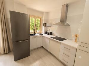 B-A Apartment 10min walk to the beach