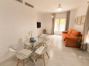 B-A Apartment 10min walk to the beach